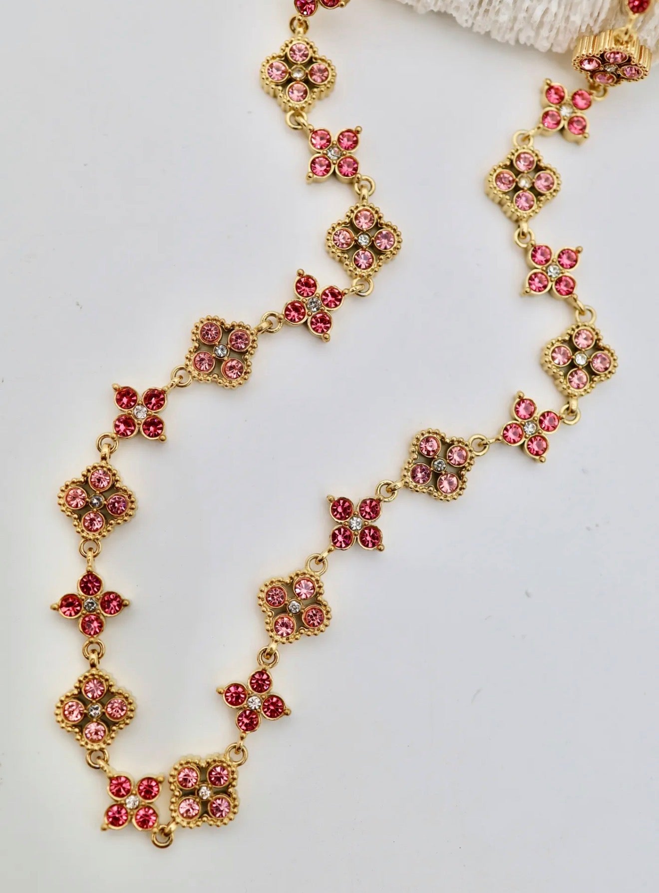 Collier Leila