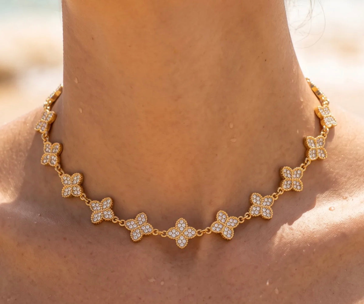 Collier deby