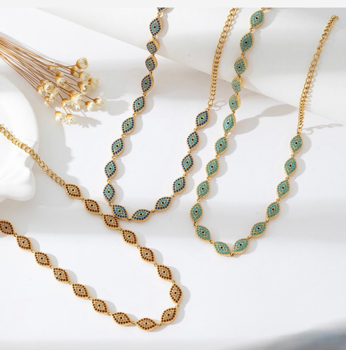 Collier holly