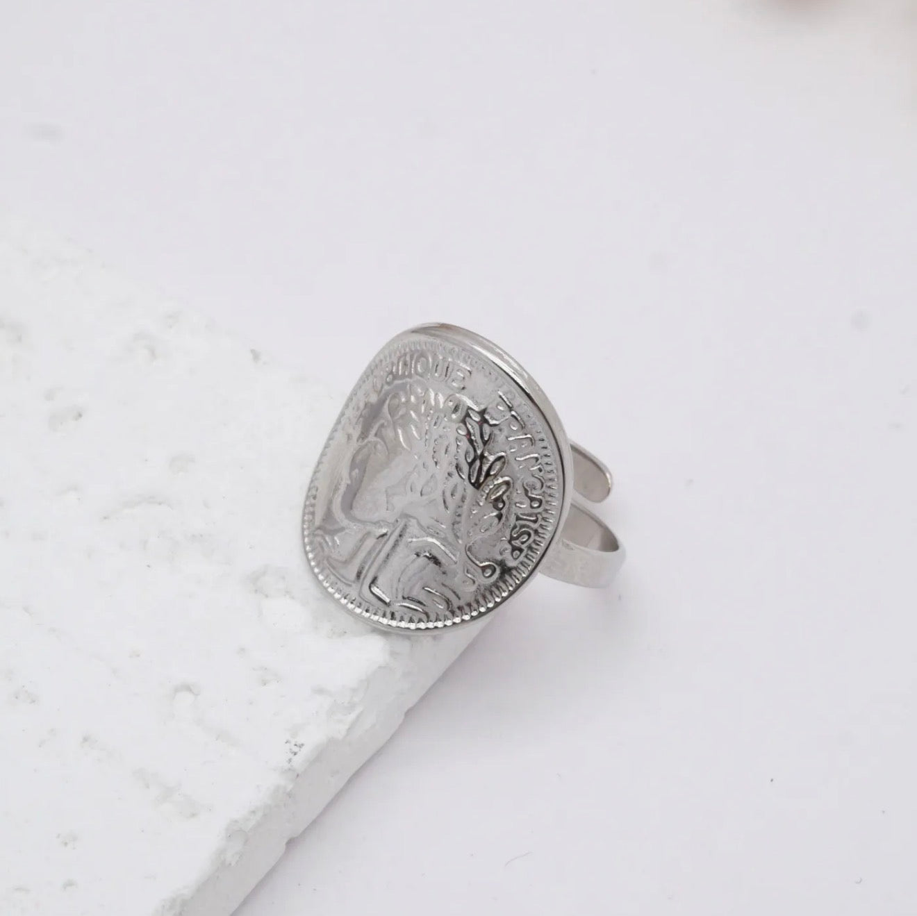 Bague pietra