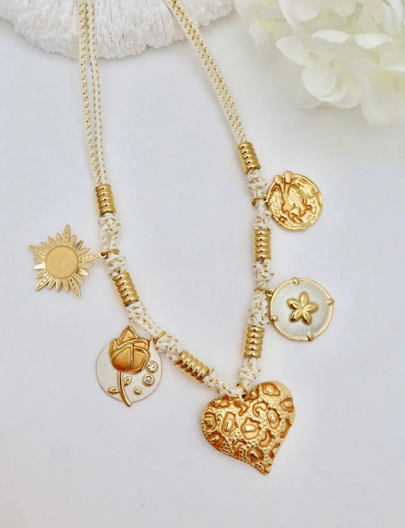 Collier olivanie