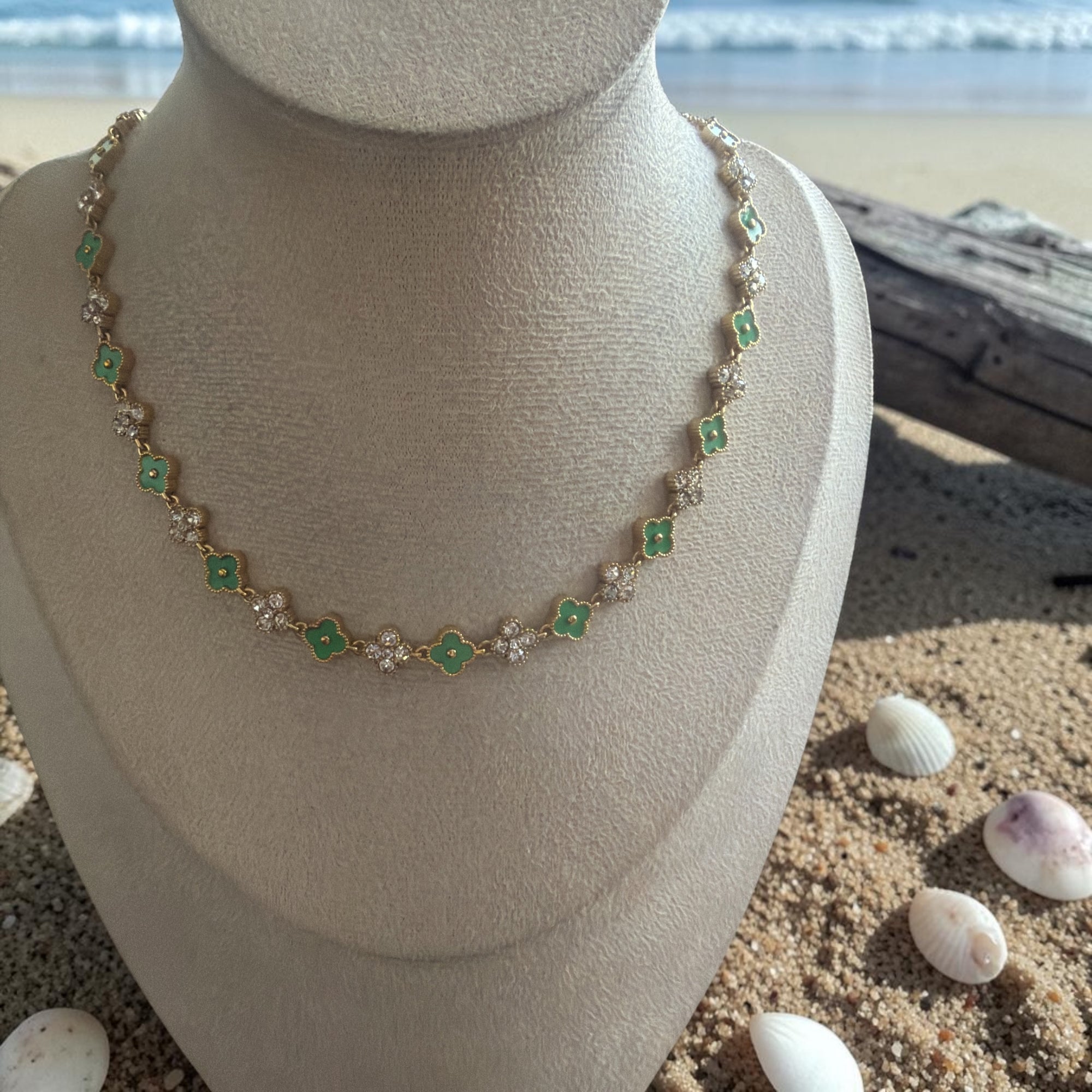 Collier Inaya