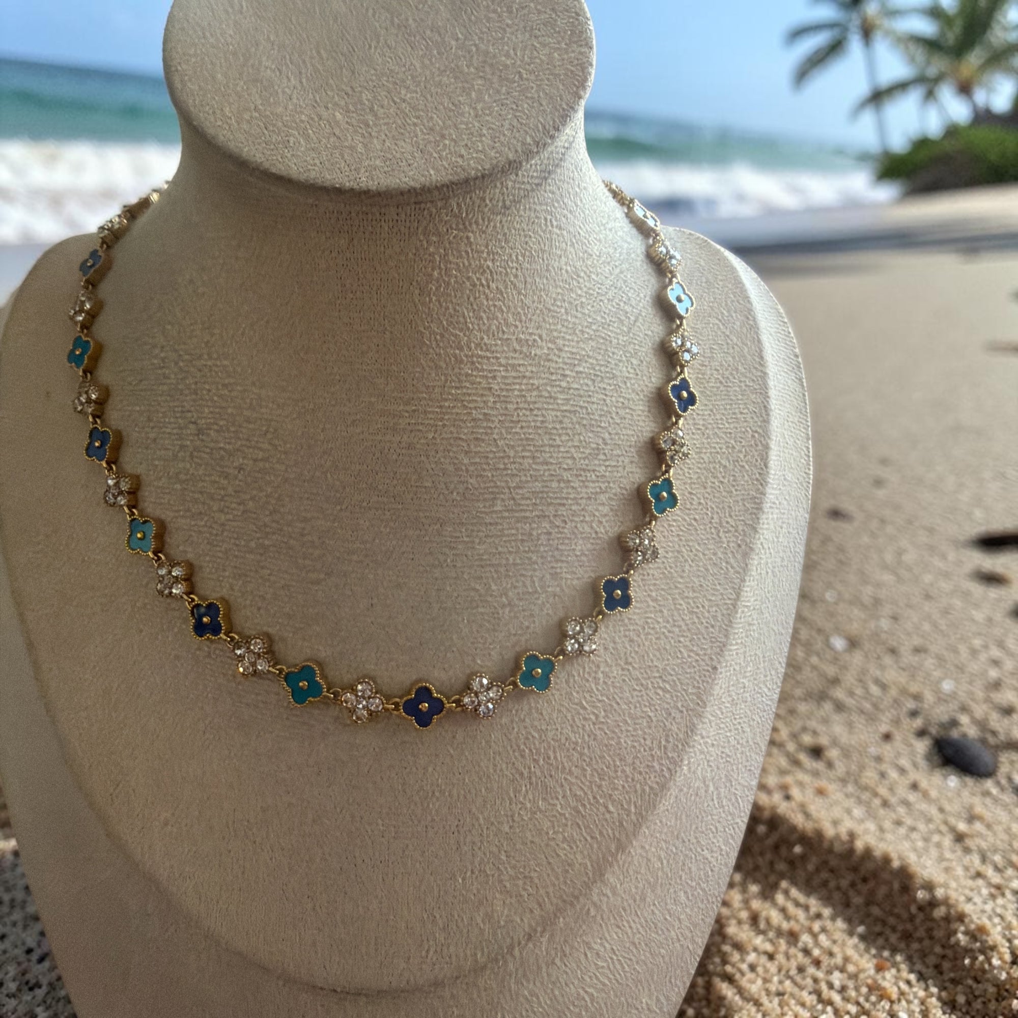 Collier Inaya