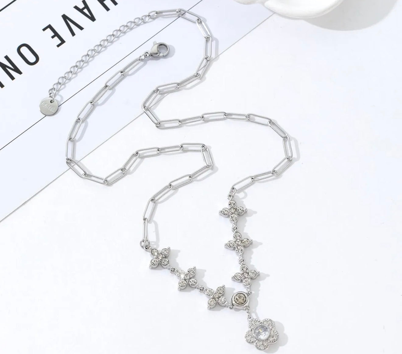 Collier Sally