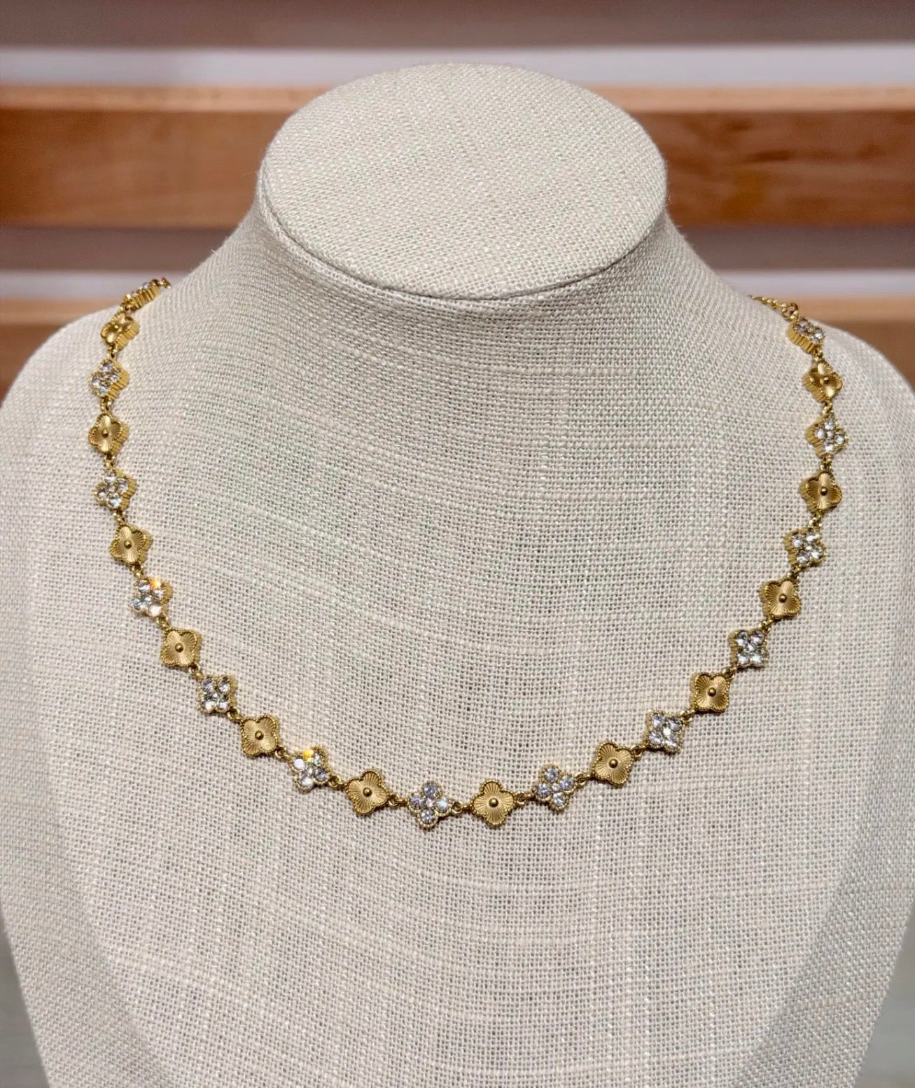 Collier Inès
