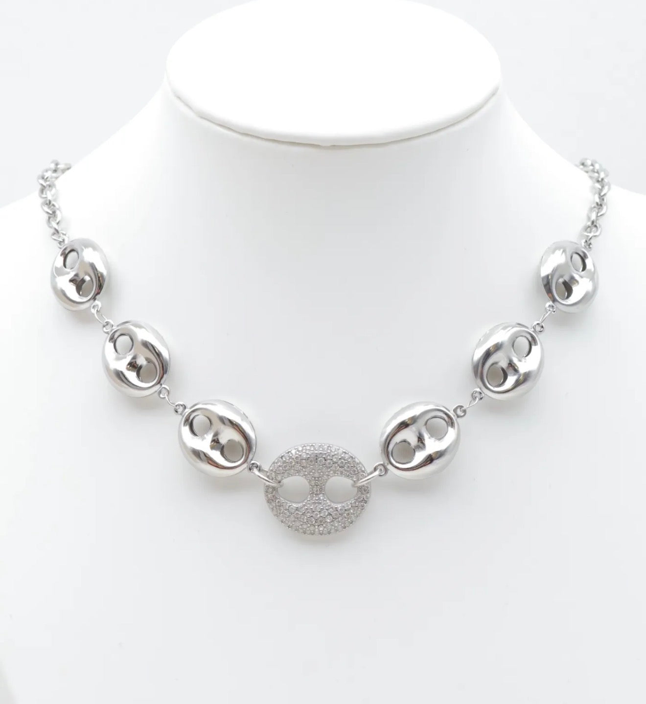 Collier Delia