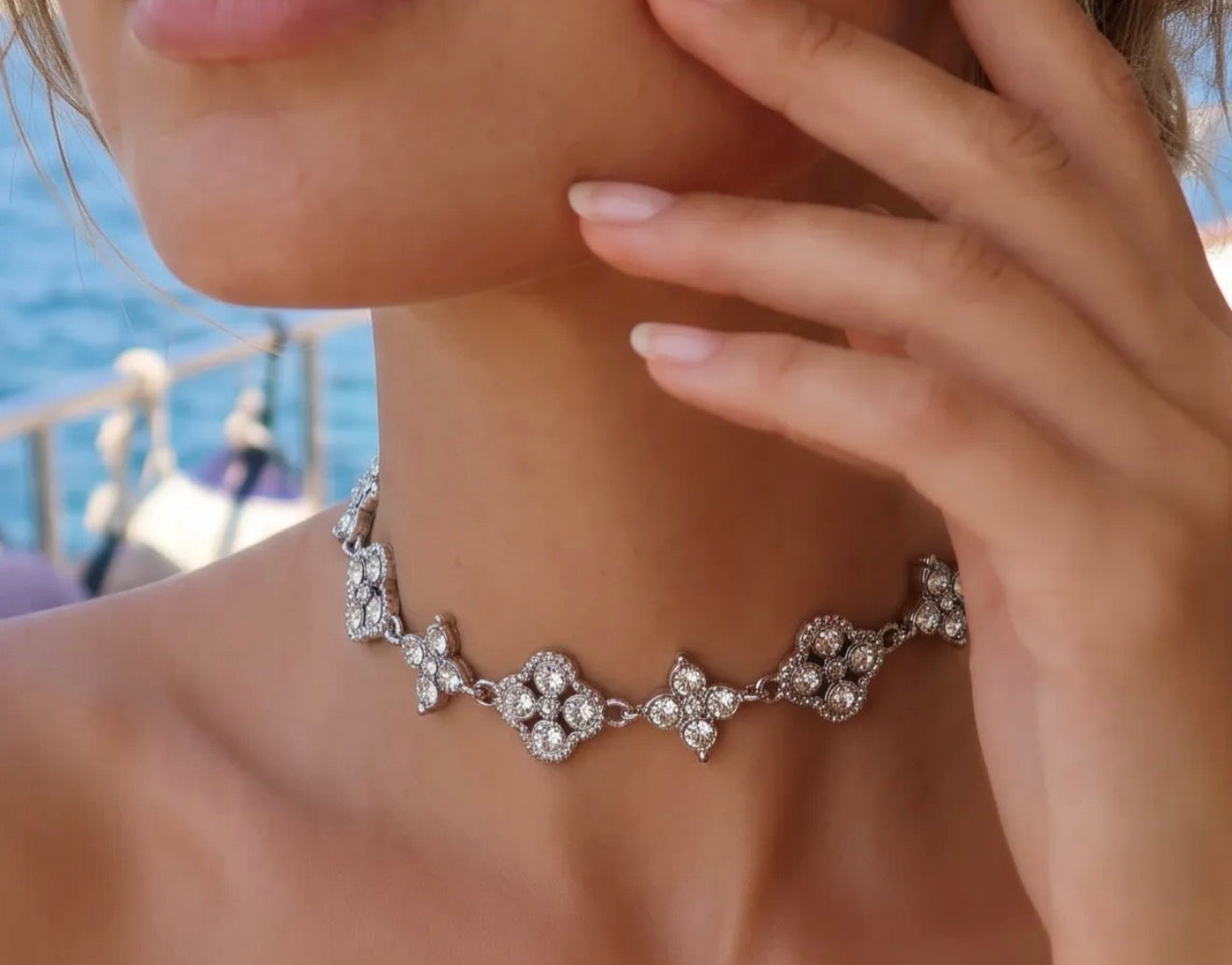 Collier Leila