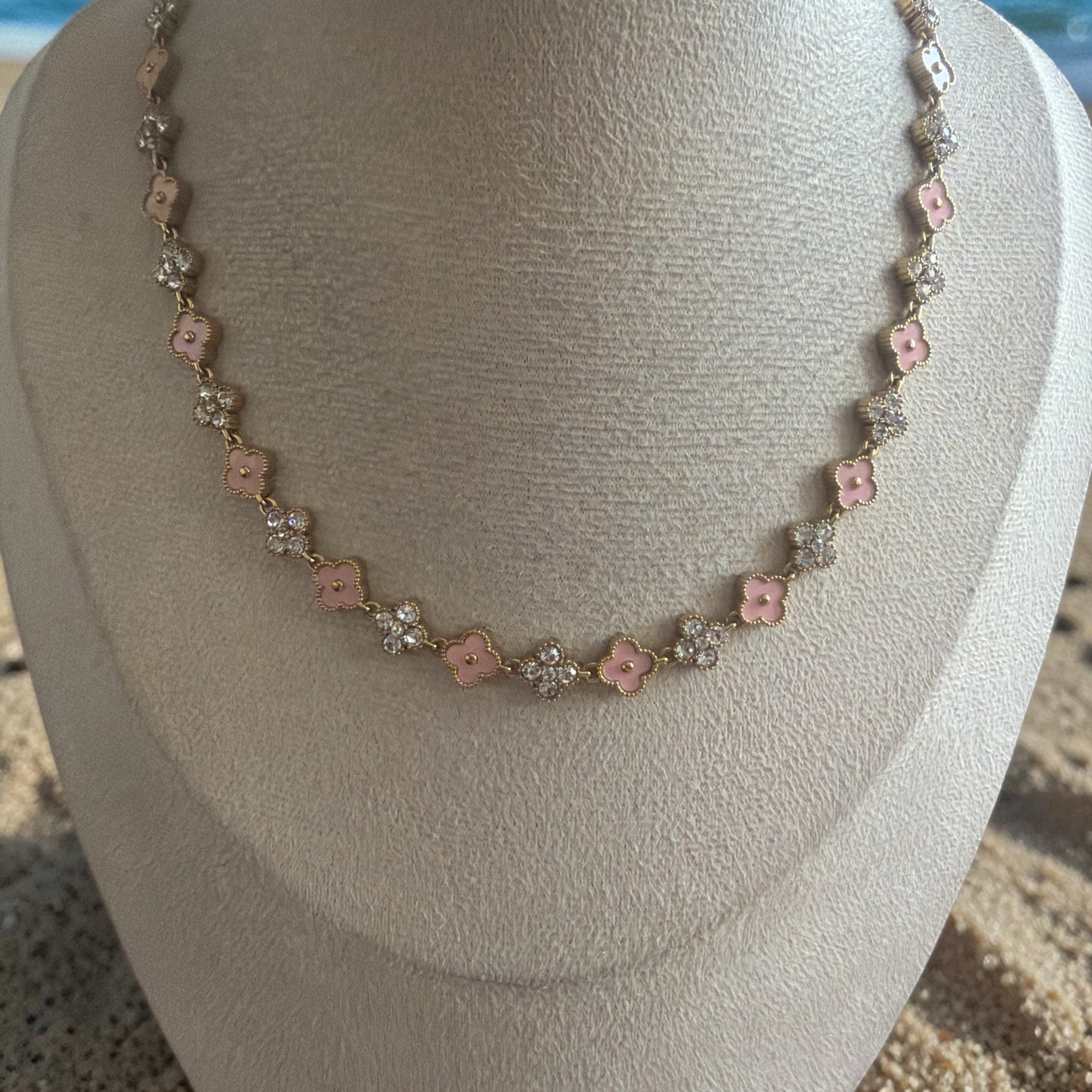 Collier Inaya