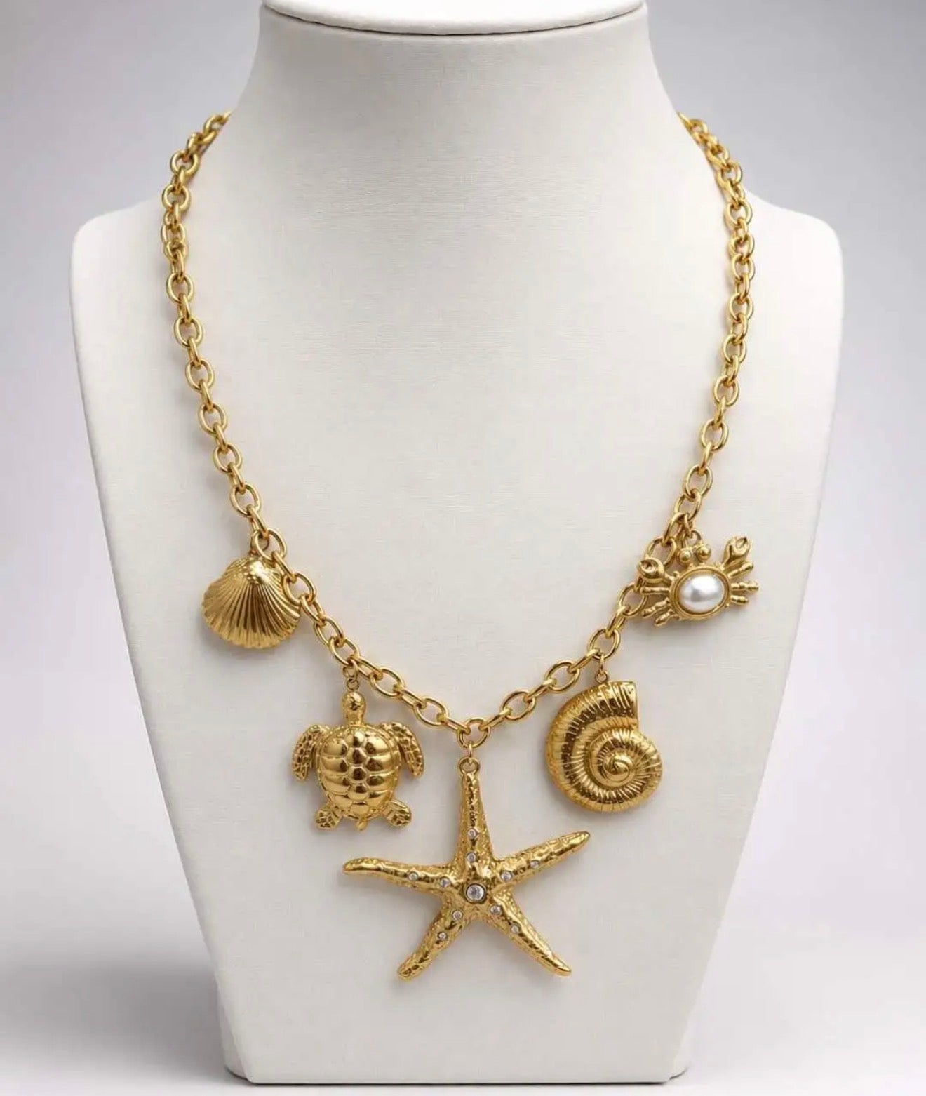 Collier Kelly