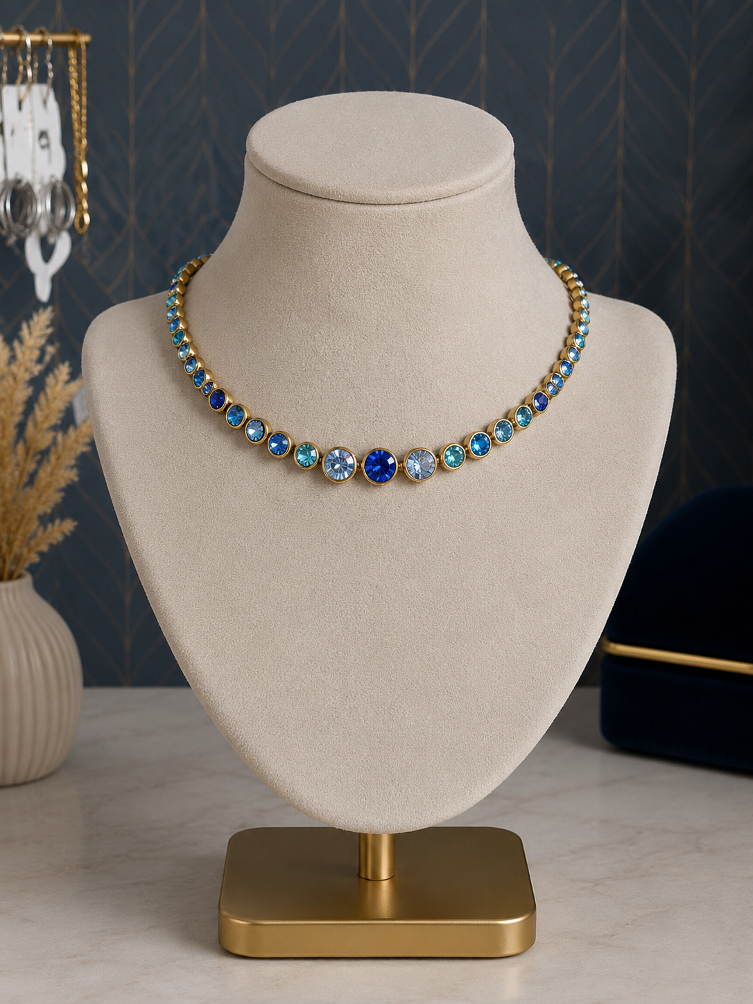 Collier evana