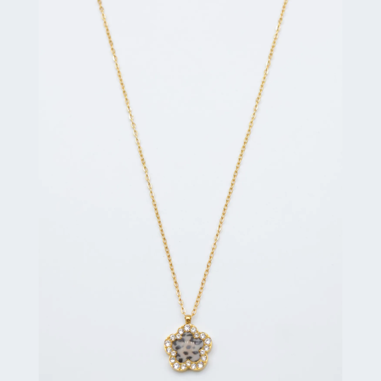 Collier Laurence