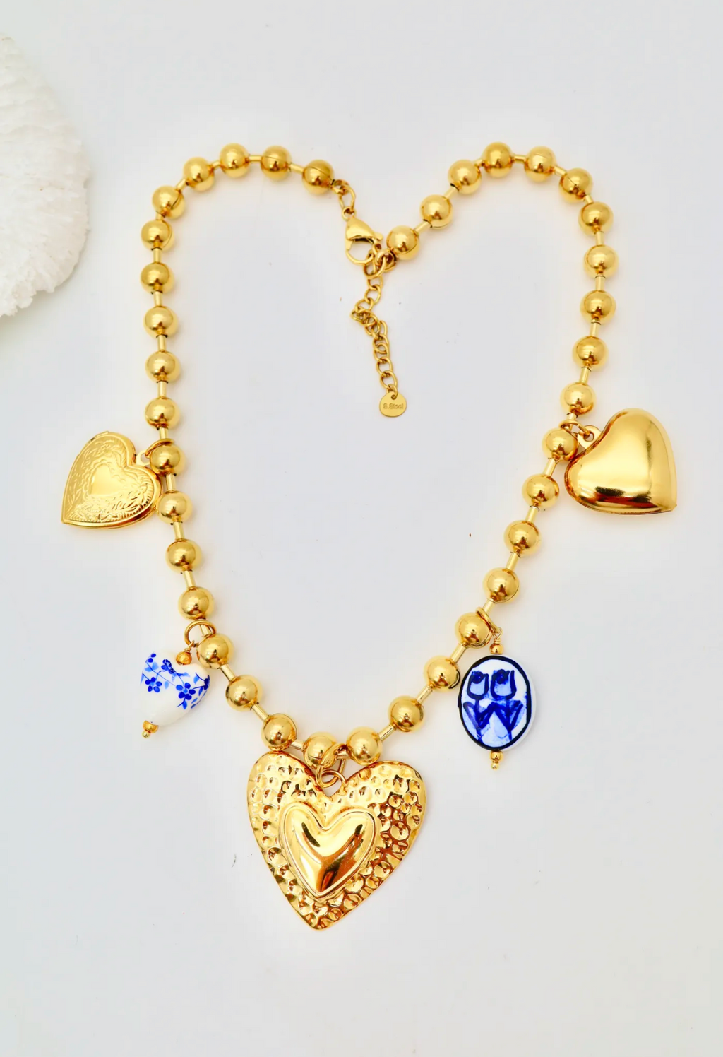 Collier laurie