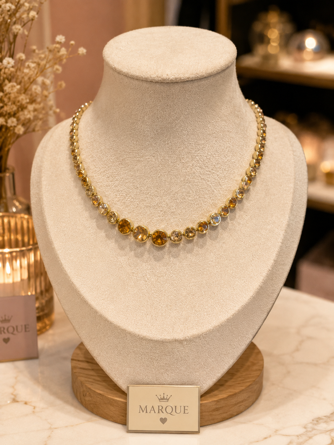 Collier evana