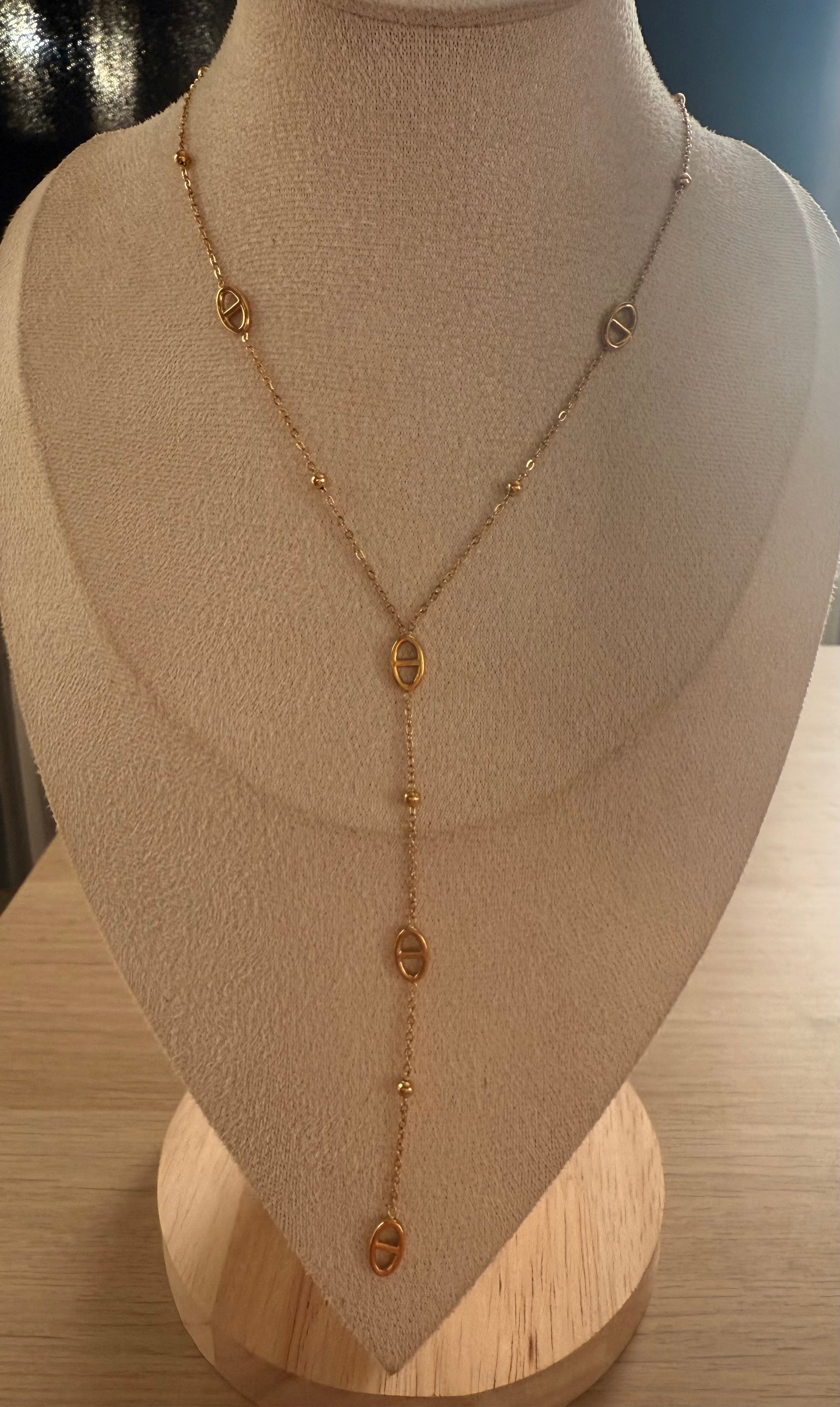 Collier Besma