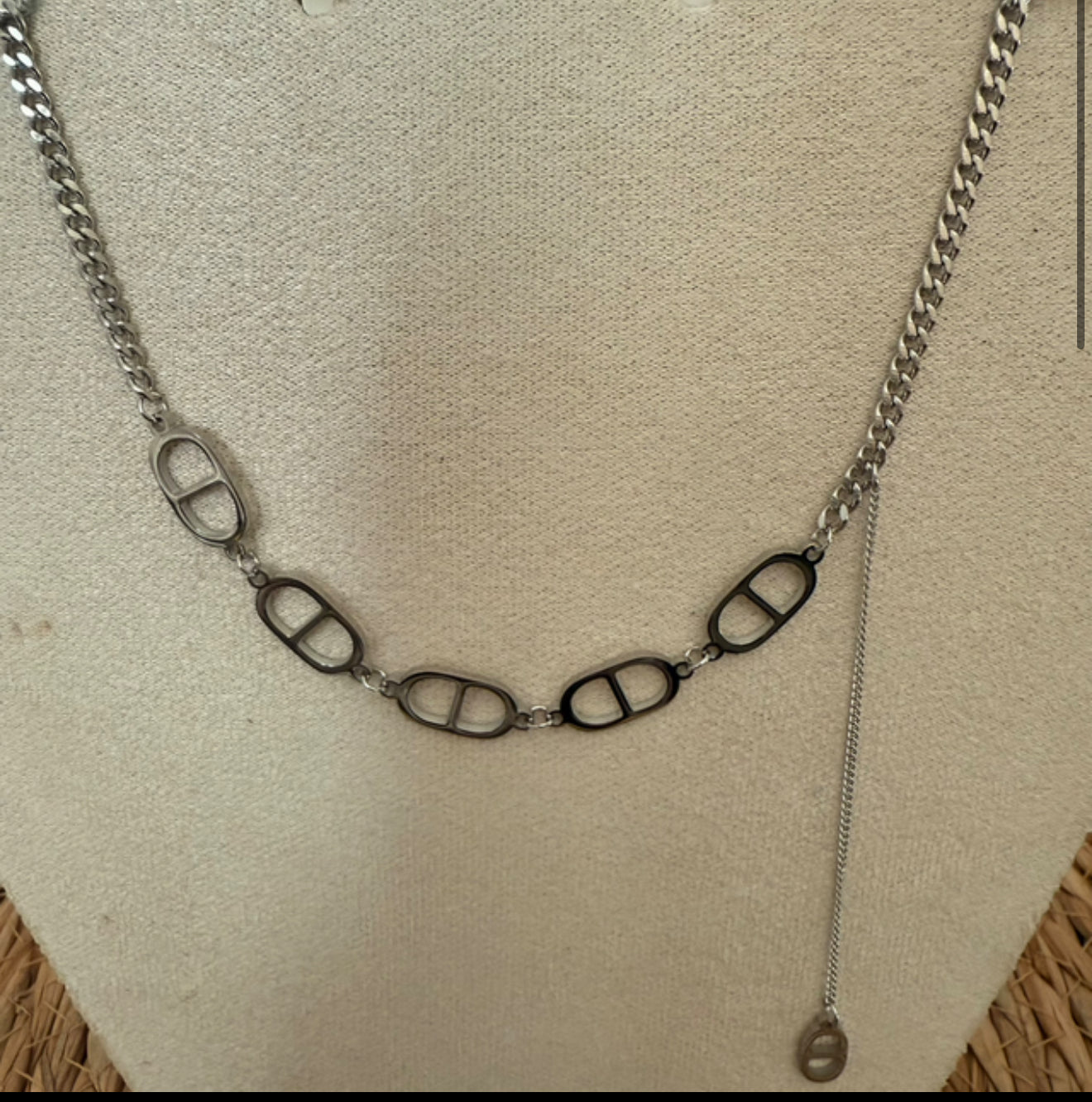 Collier Tina