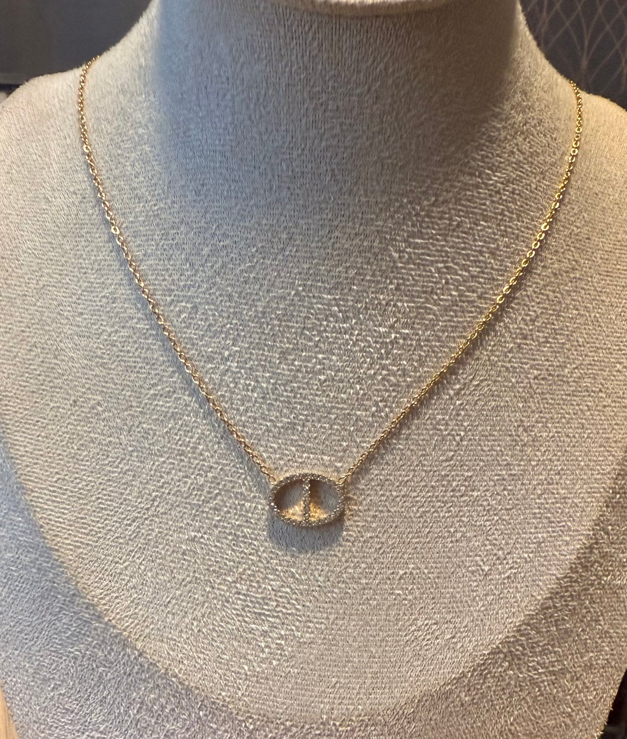 Collier Lio